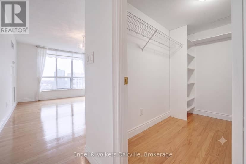 1402 - 442 Maple Avenue — photo 30 of 40