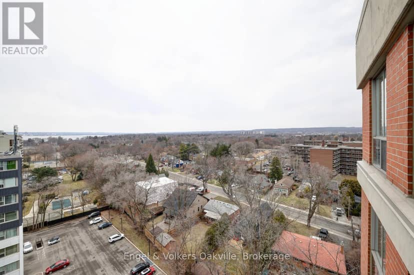 1402 - 442 Maple Avenue — photo 38 of 40