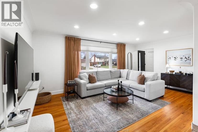 735 Lounsborough — photo 8 of 40