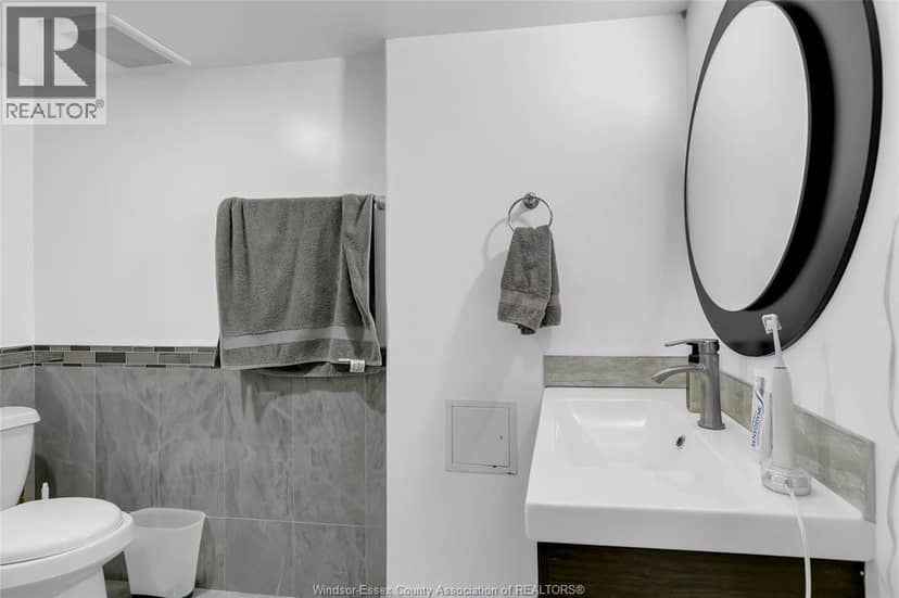 3852 Concord COURT — photo 33 of 36