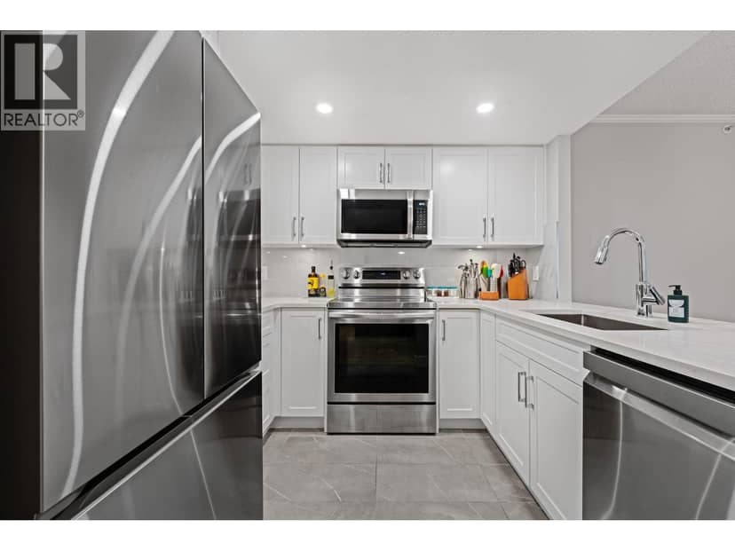 906 867 HAMILTON STREET, Vancouver, photo 8