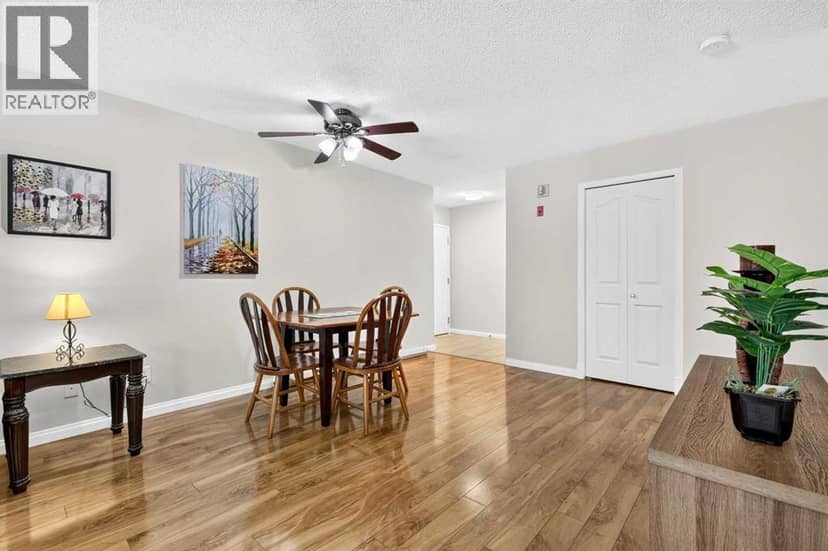 105, 5105 Valleyview Park SE — photo 15 of 40