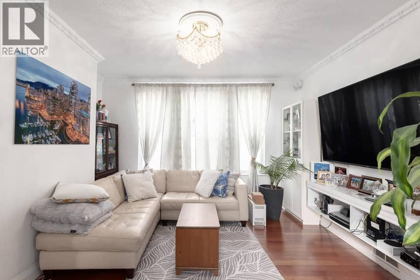309 E WOODSTOCK AVENUE, Vancouver, photo 3