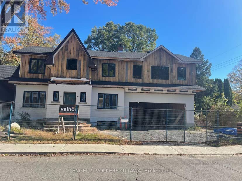 97 Marlowe Crescent — photo 1 of 7