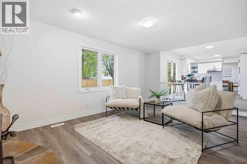 1516 Henley Crescent — photo 14 of 38