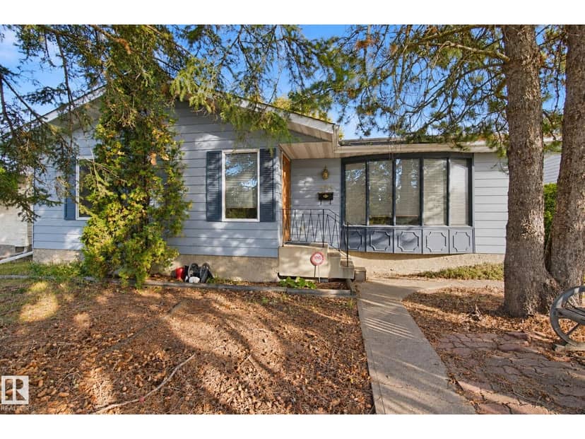 10824 35 AV NW, Edmonton, photo 3