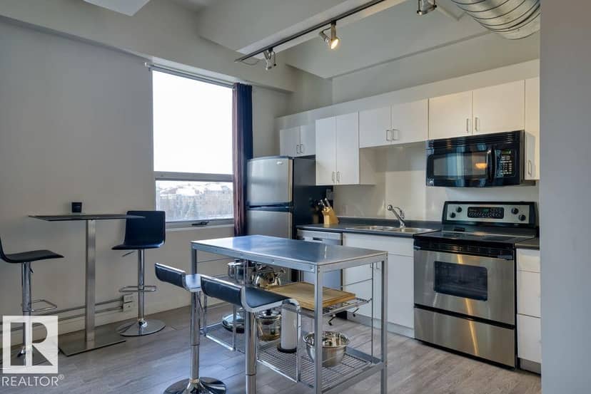 #302 10105 109 ST NW, Edmonton, photo 7
