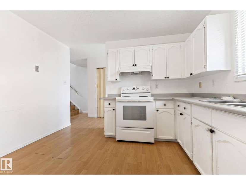 3122 142 AV NW — photo 13 of 40