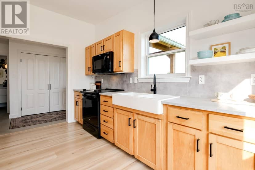 21 Nancy Lane — photo 8 of 40