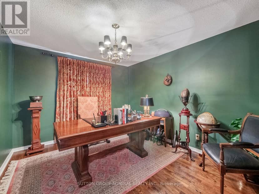 49 Miriam Crescent — photo 17 of 40