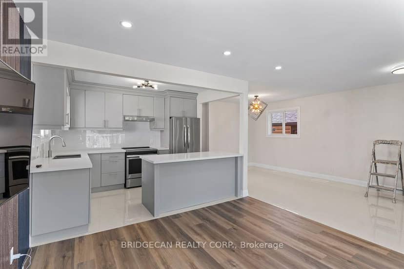 73 Adair Avenue S, Hamilton, photo 5
