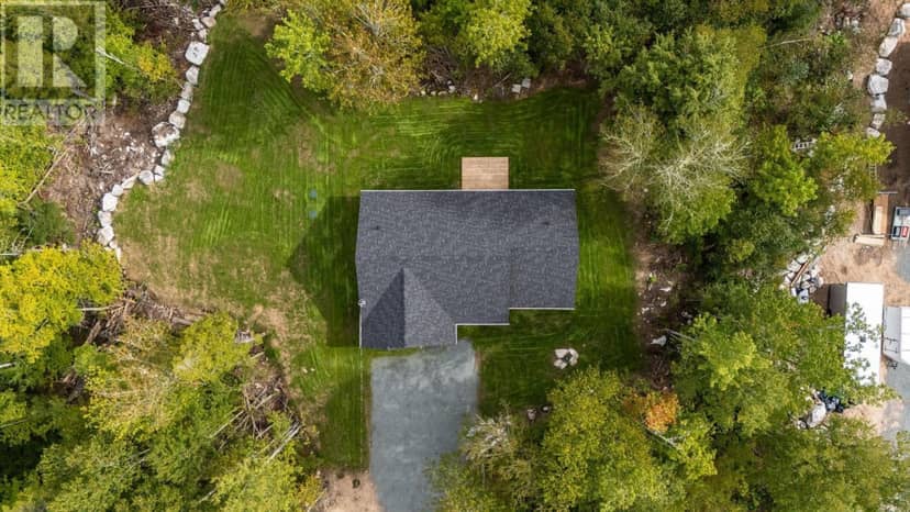 20 Paces Lake Drive — photo 31 of 34