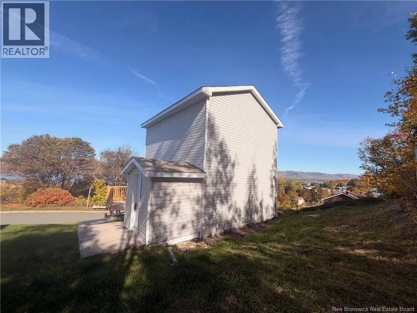 162 Ferguson Street — photo 12 of 22