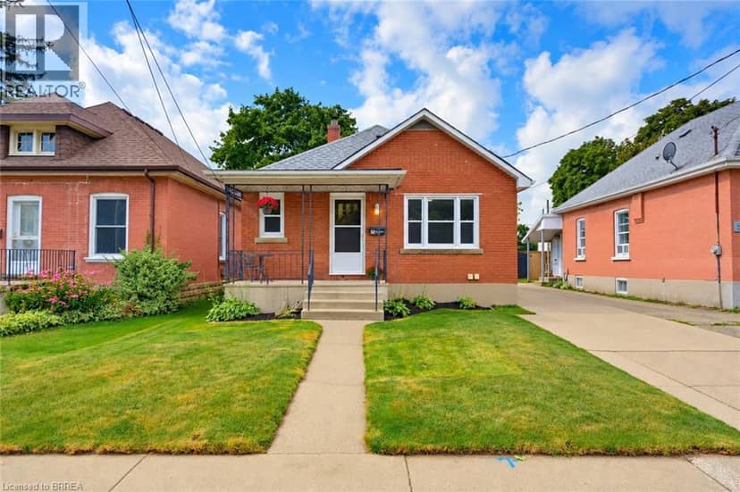 52 BURWELL Street, Brantford