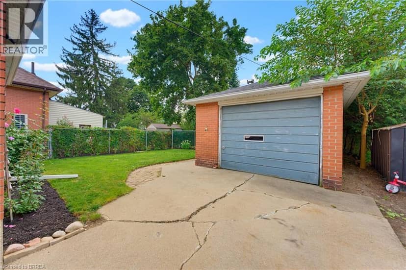 52 BURWELL Street — photo 18 of 24