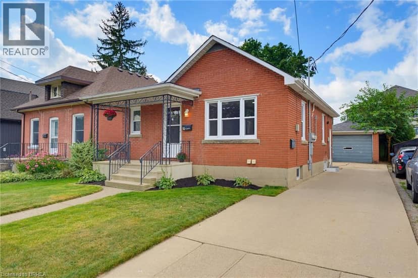 52 BURWELL Street, Brantford, photo 2