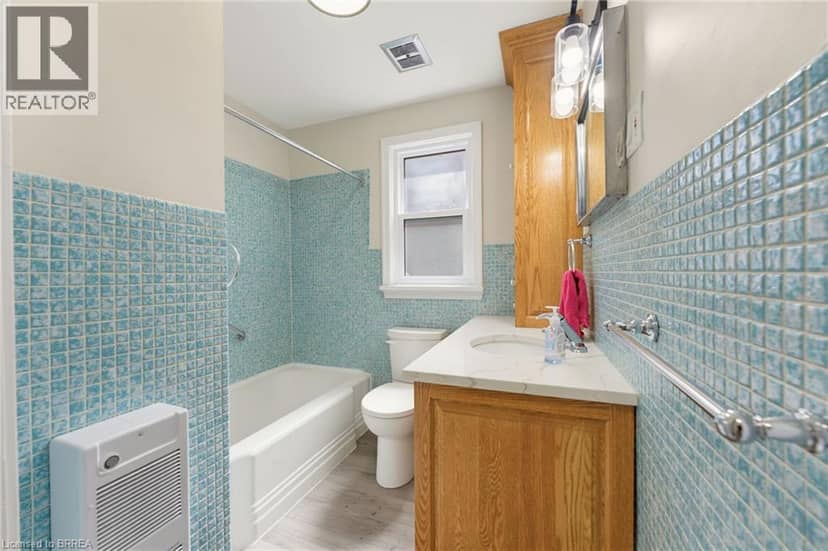 52 BURWELL Street — photo 9 of 24