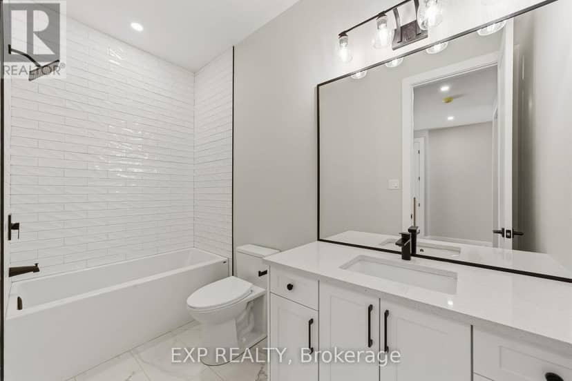 22 - 430 Head Street N — photo 15 of 25