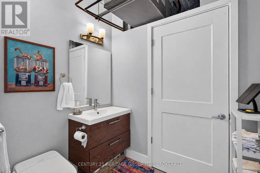 409 - 130 Water Street — photo 27 of 40