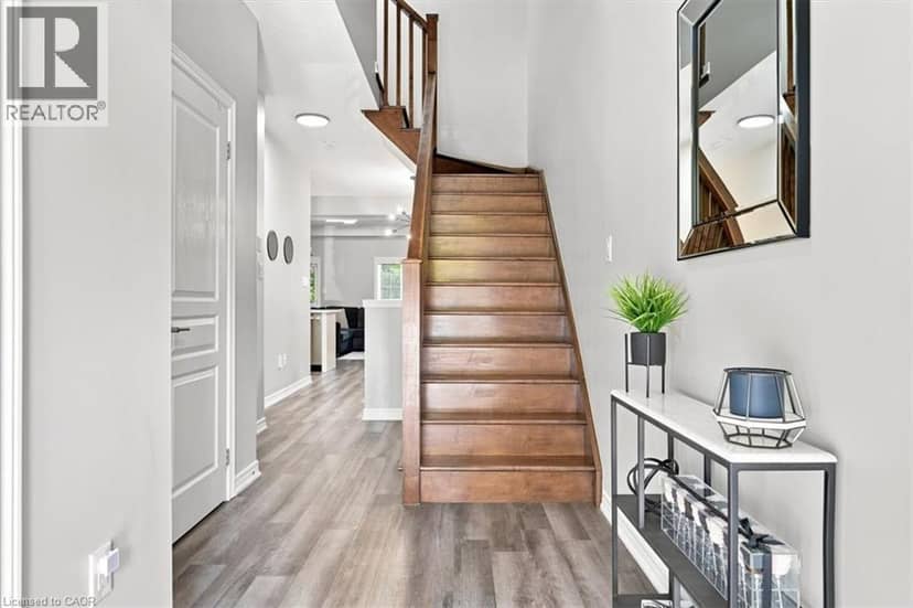 215 DUNDAS Street E Unit# 47 — photo 4 of 40