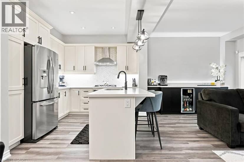 215 DUNDAS Street E Unit# 47 — photo 10 of 40