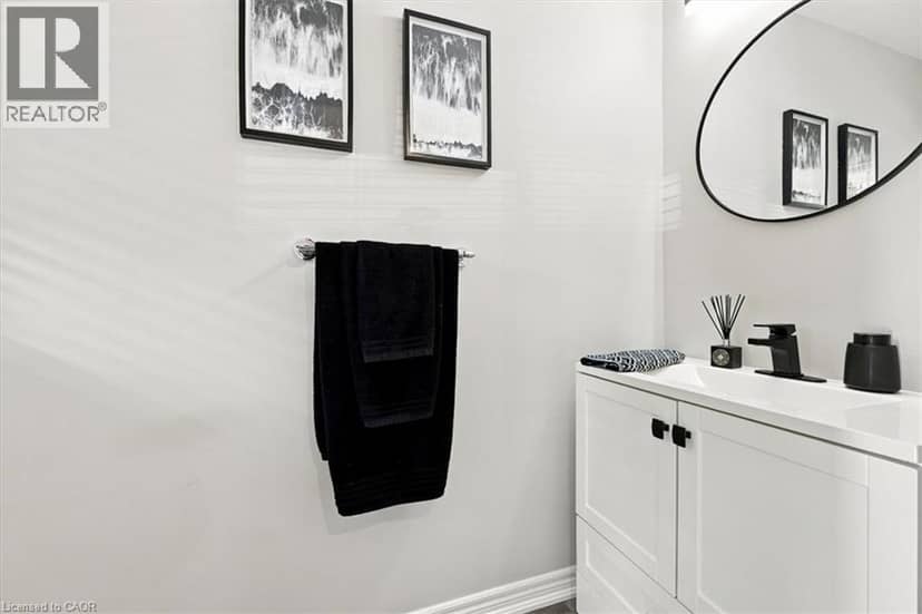 215 DUNDAS Street E Unit# 47 — photo 6 of 40