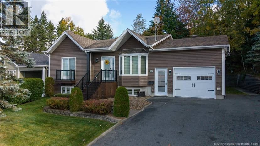 56 des Gouverneurs Street, Edmundston