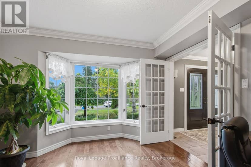 27 Hastings Park Drive — photo 14 of 40