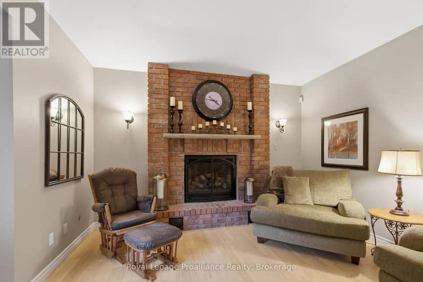 27 Hastings Park Drive — photo 26 of 40