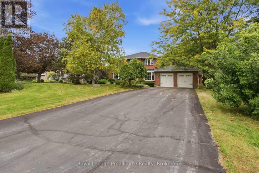 27 Hastings Park Drive — photo 4 of 40