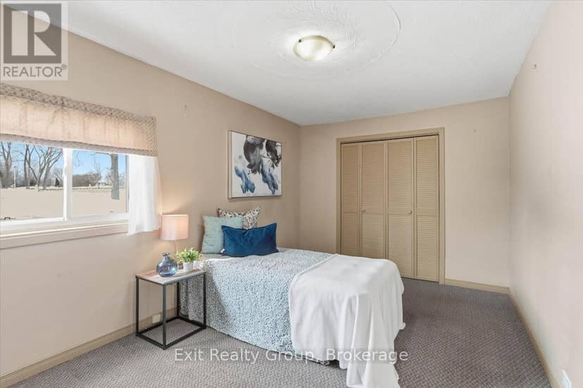 1083 Lakeside Drive — photo 13 of 38