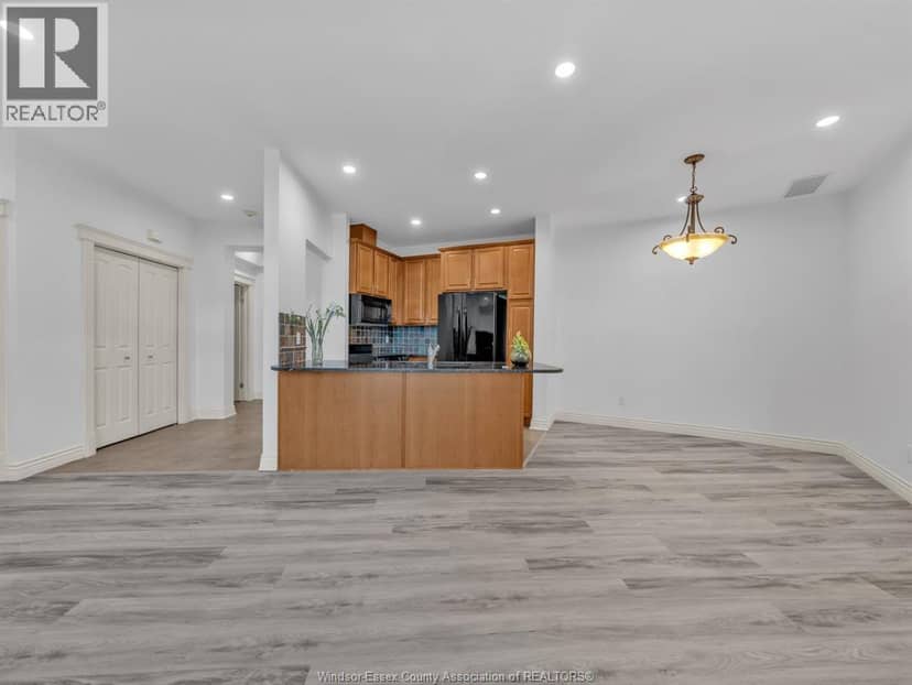 1225 RIVERSIDE Unit# 509 — photo 16 of 40
