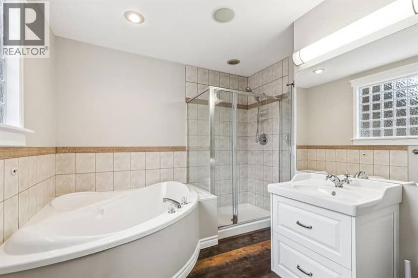 5815 Dalhousie Drive NW — photo 17 of 37