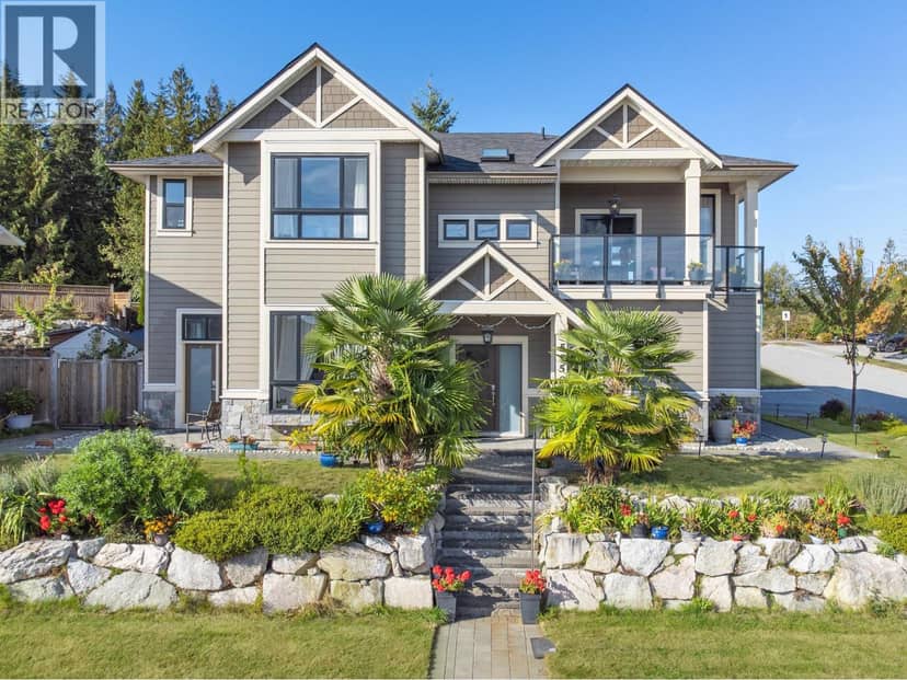 5950 COMPASS LANE, Sechelt