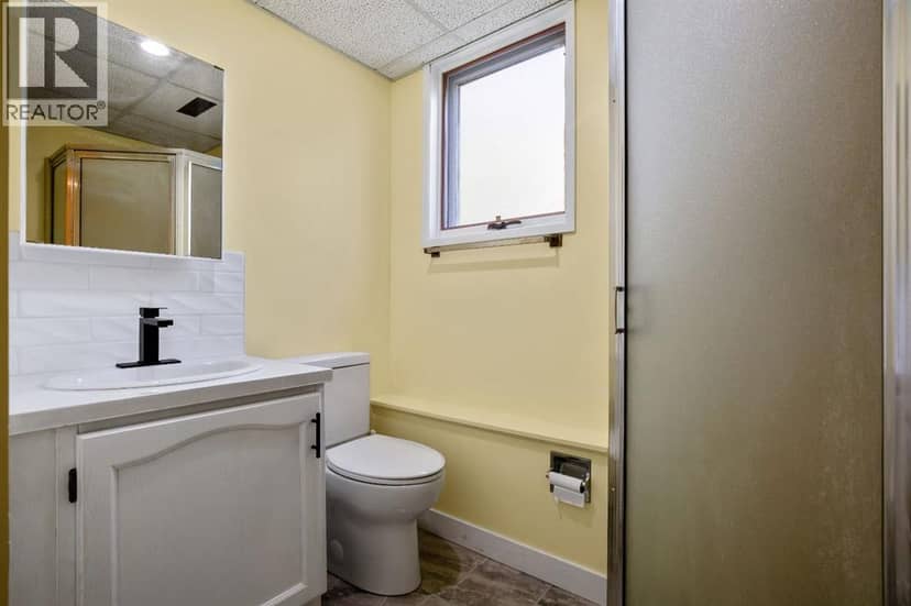2404 18 Street — photo 35 of 40