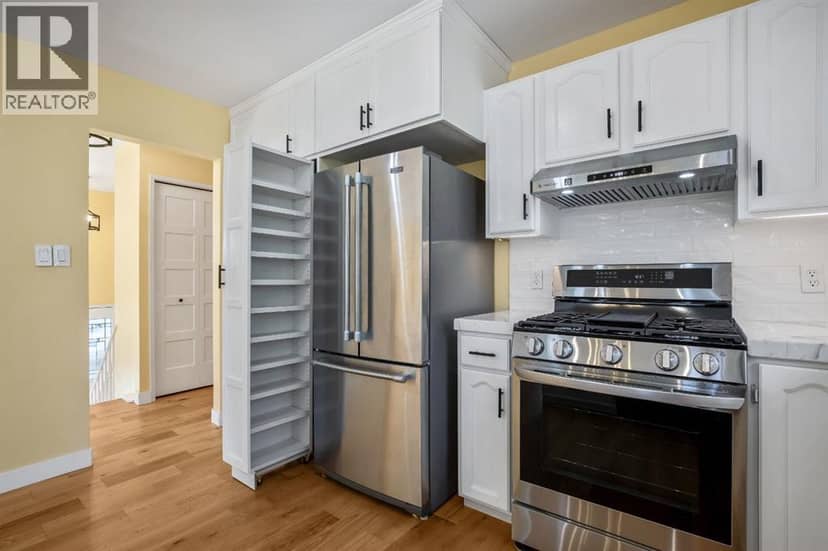 2404 18 Street — photo 19 of 40