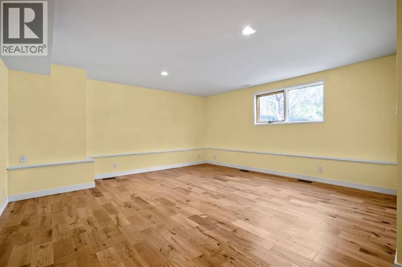 2404 18 Street — photo 31 of 40