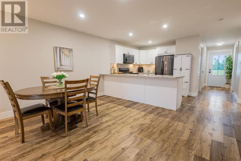 2 821 Route 25, York, photo 5