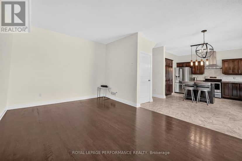 149 Topaze Crescent — photo 35 of 40