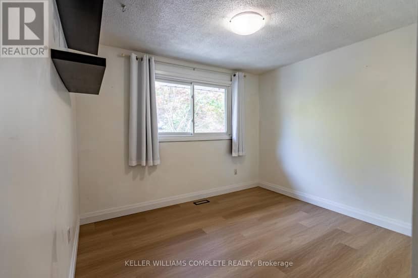 9 Glen Avenue — photo 29 of 39