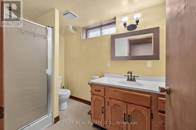 4452 Dorchester Road — photo 21 of 33