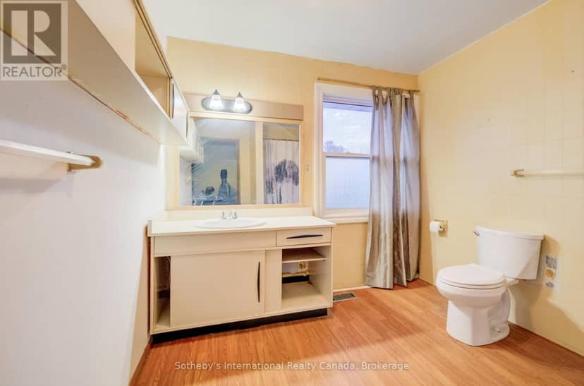 1478 Altona Road — photo 21 of 40