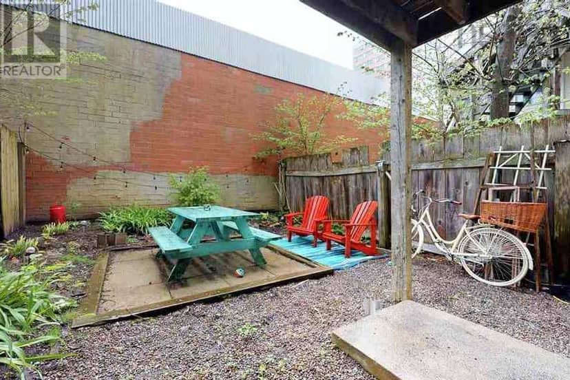 2126 Creighton Street — photo 10 of 40