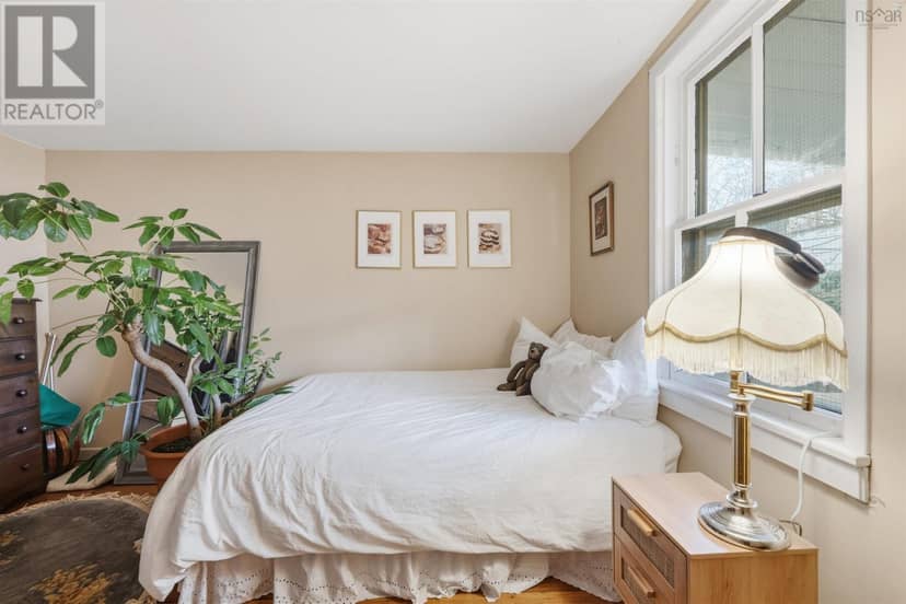 2126 Creighton Street — photo 39 of 40