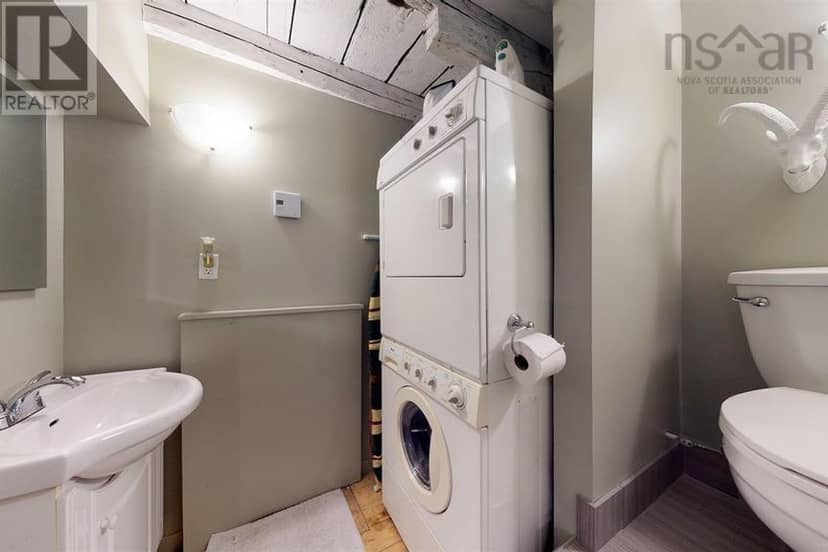 2126 Creighton Street — photo 40 of 40