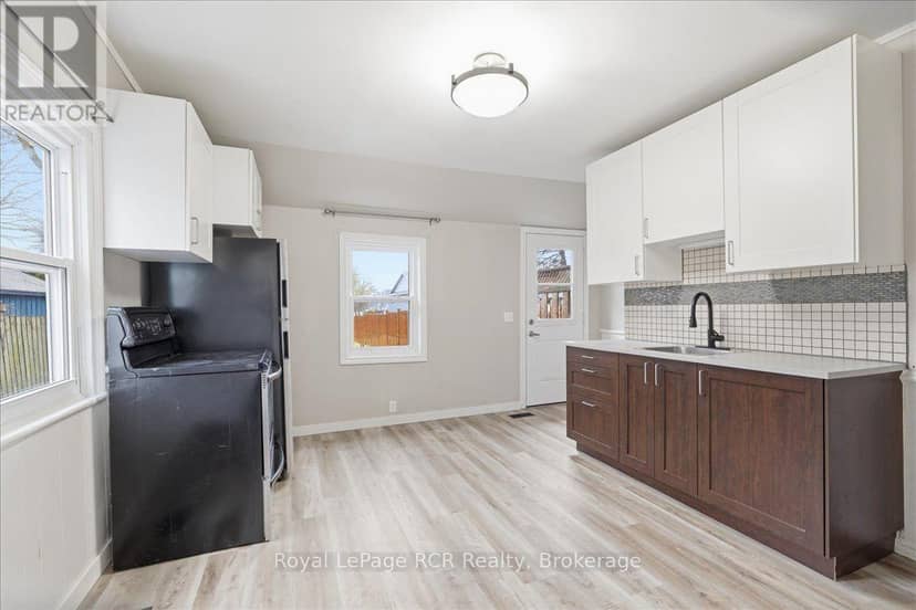 234 Elma Street E, North Perth, photo 6