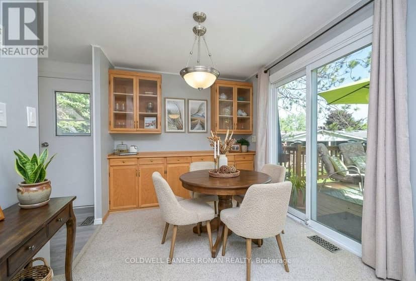 13 Hawthorne Drive — photo 10 of 26