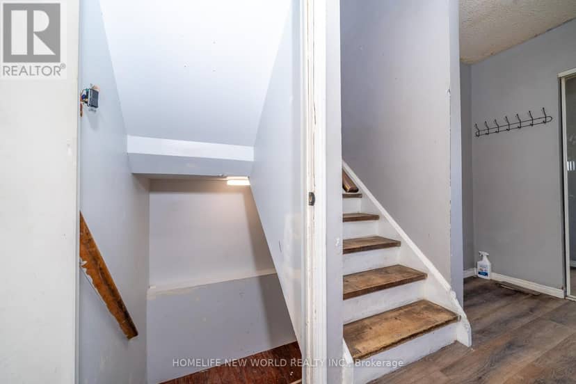 341 Hickling Trail — photo 24 of 27