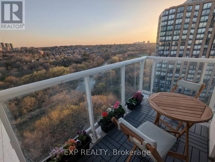 1106 - 10 Wilby Crescent, Toronto, photo 2