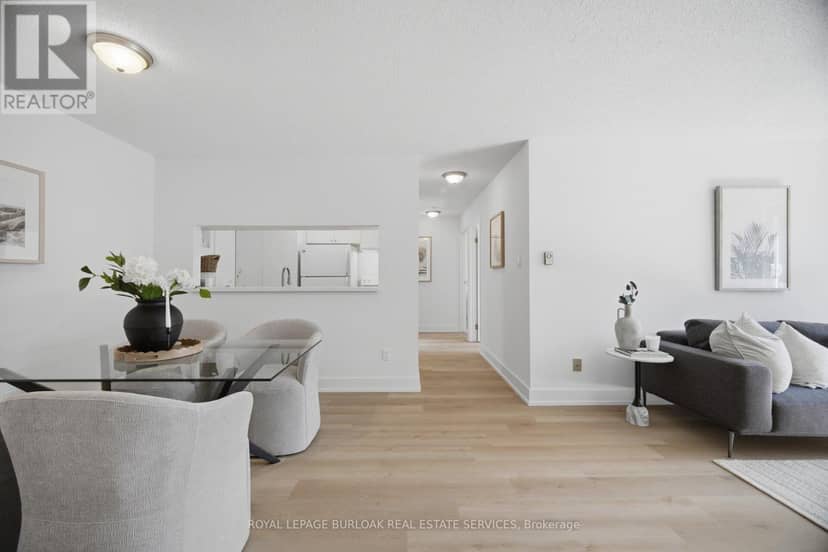 532 - 1450 Glen Abbey Gate — photo 1 of 40